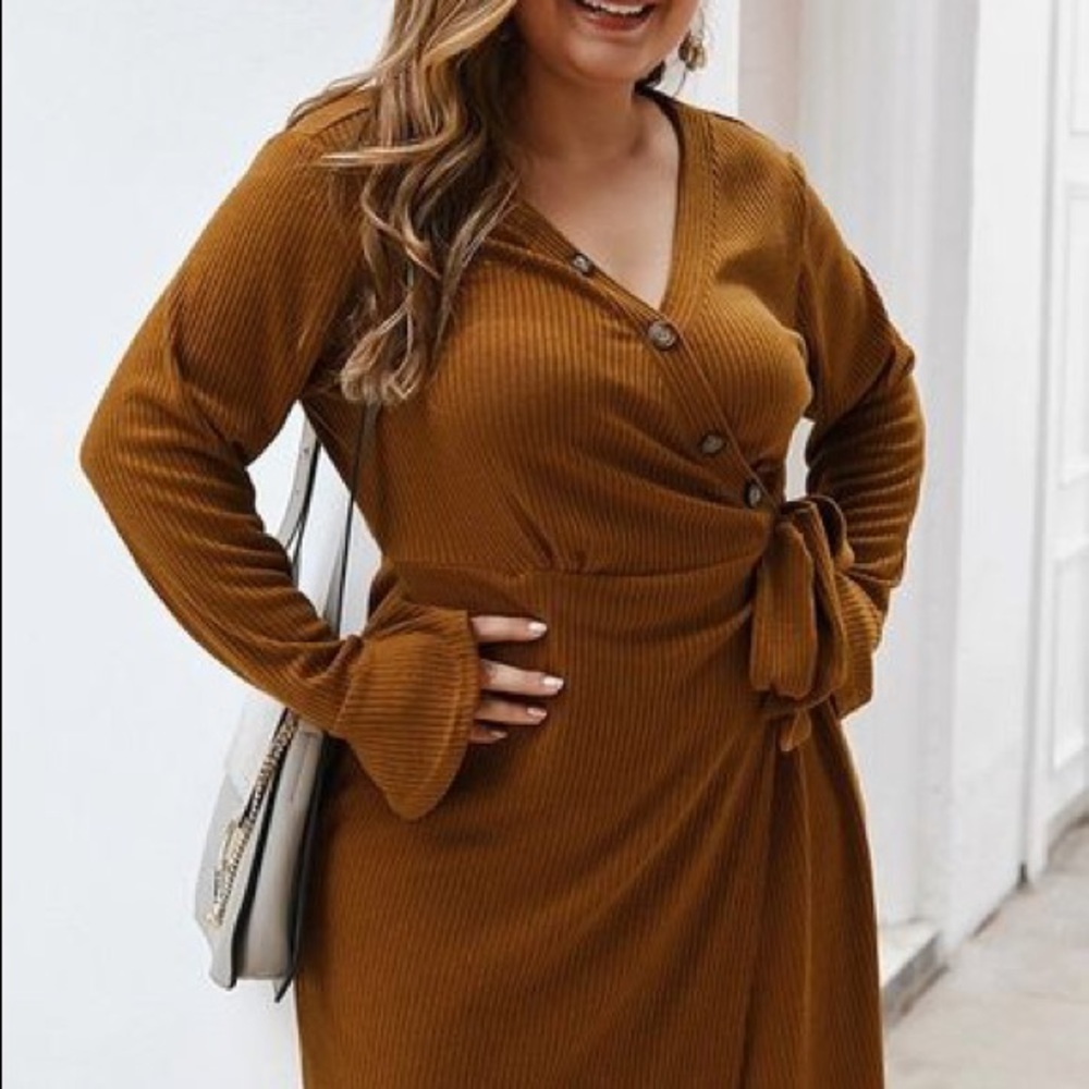 1X-2X-3X: Button Front Ribbed Wrap Dress - Picture 2 of 8